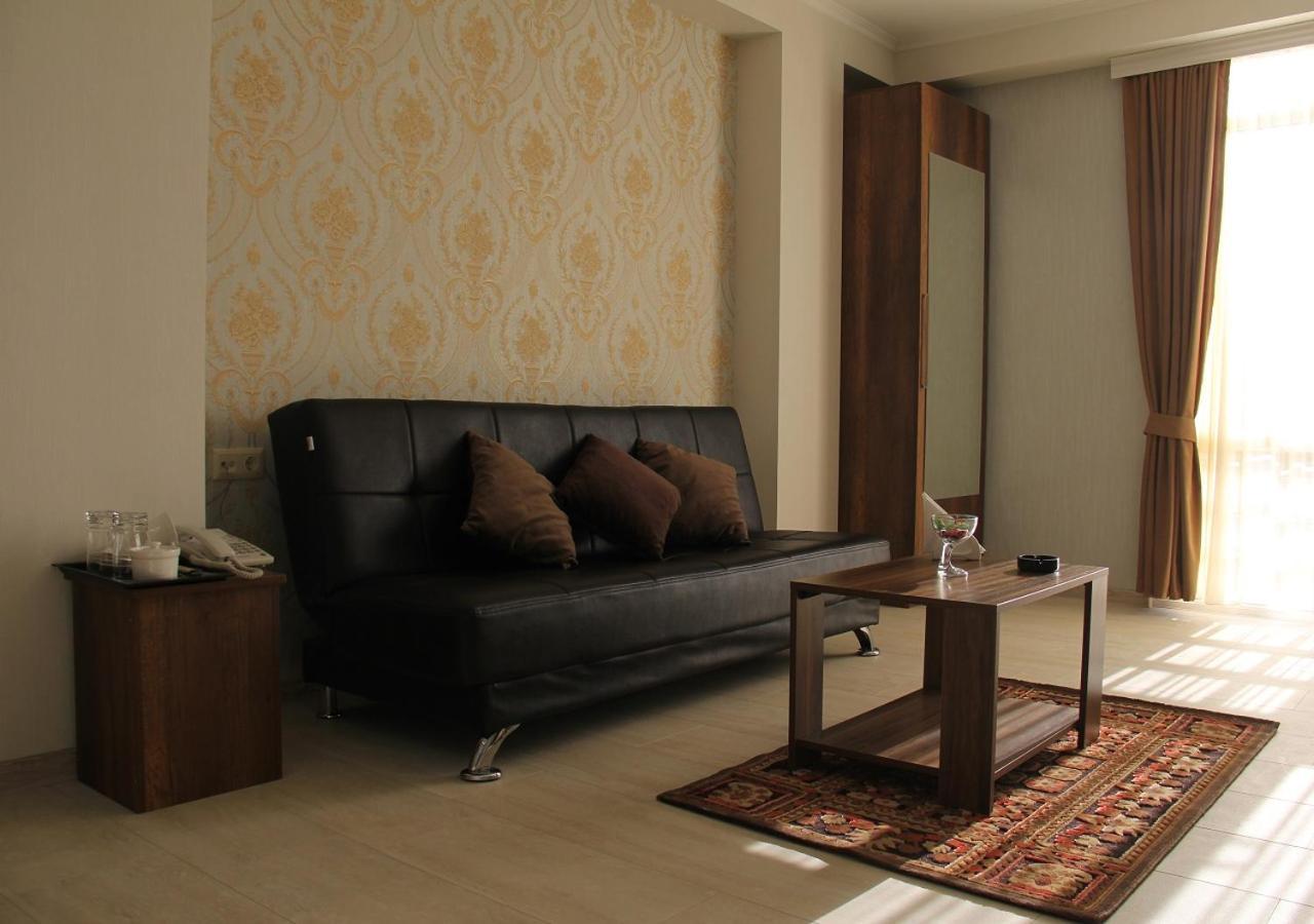 Moon Light Hotel Tbilisi Luaran gambar